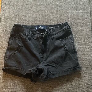 Hollister Women’s Black High Rise Shorts
